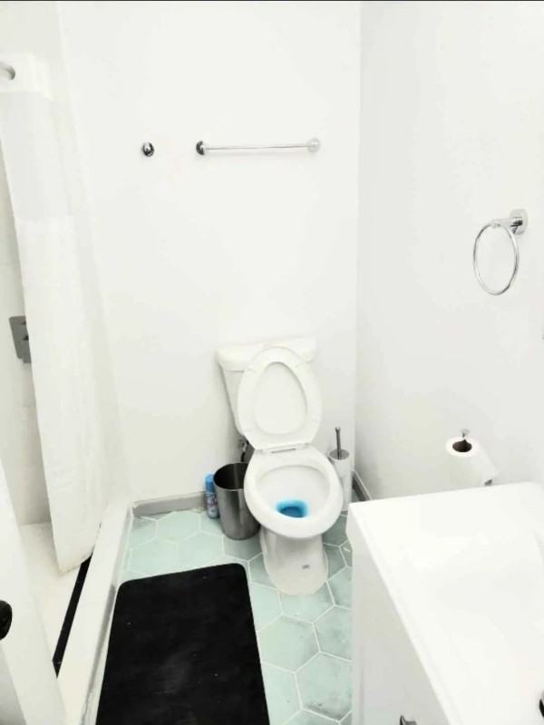 909 Greencove Dr - Photo 3 of 12