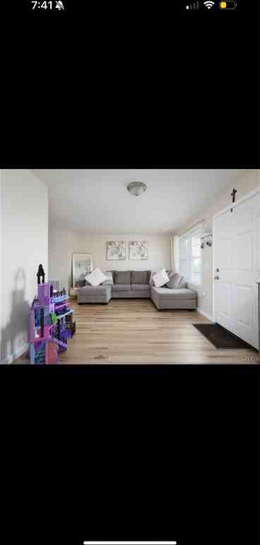 10029 Ash St - Photo 3 of 22