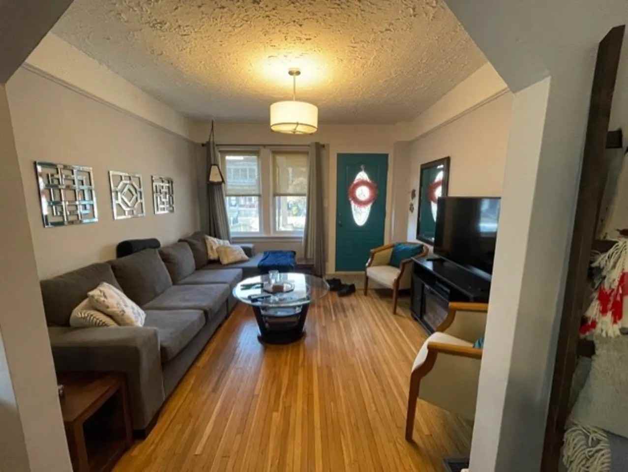 1044 Elm Avenue - Photo 2 of 10