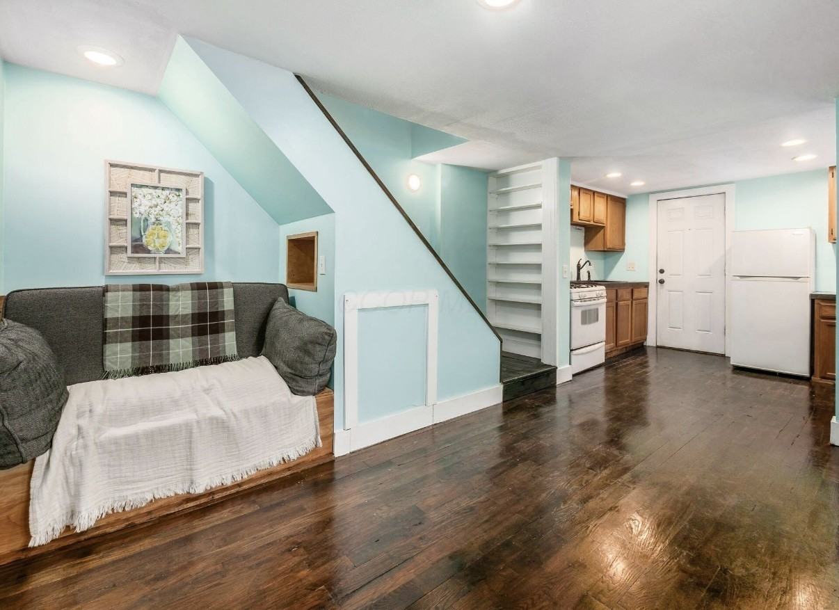 24 N Princeton Ave #NA - Photo 2 of 10