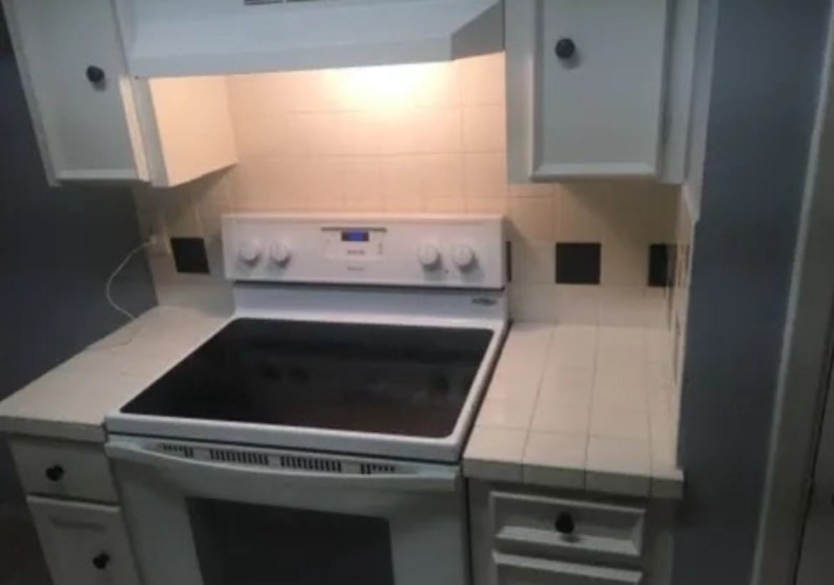 7942 Habersham Ln #1 - Photo 3 of 10