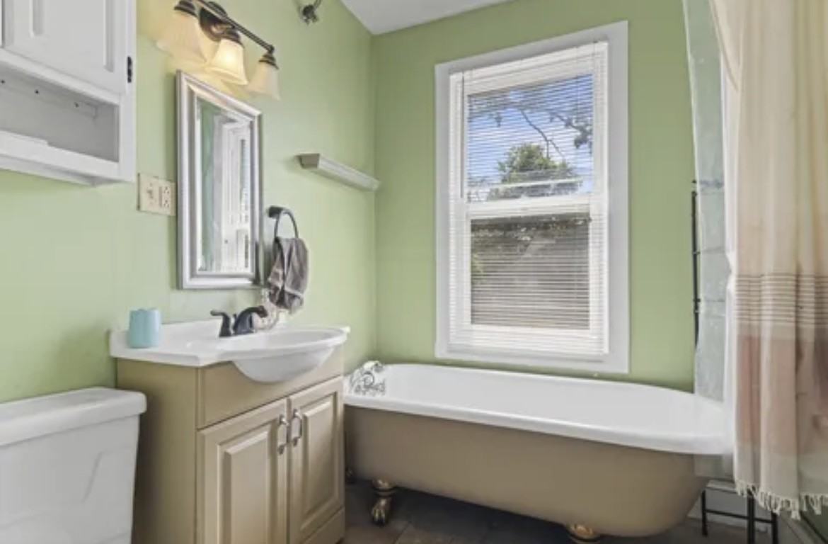 424 E Locust St #NA - Photo 2 of 20