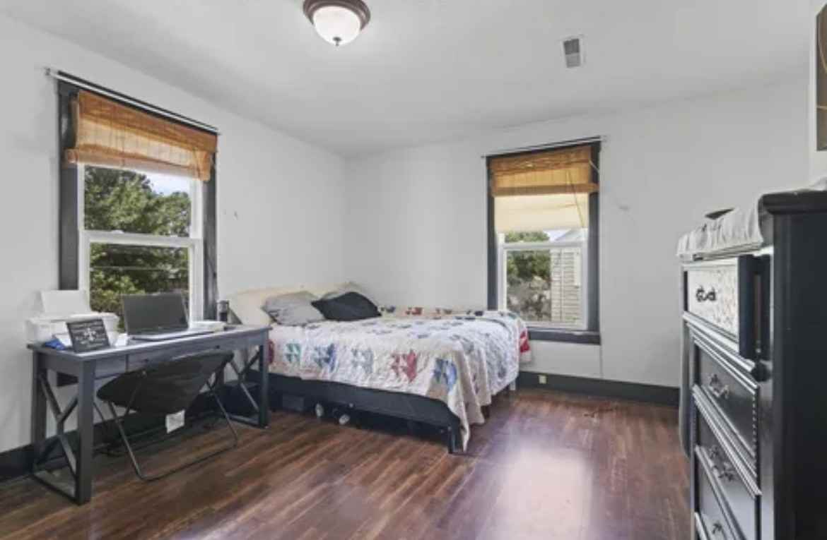 424 E Locust St #NA - Photo 3 of 20