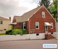 210 W Green St #B - Photo 1 of 1