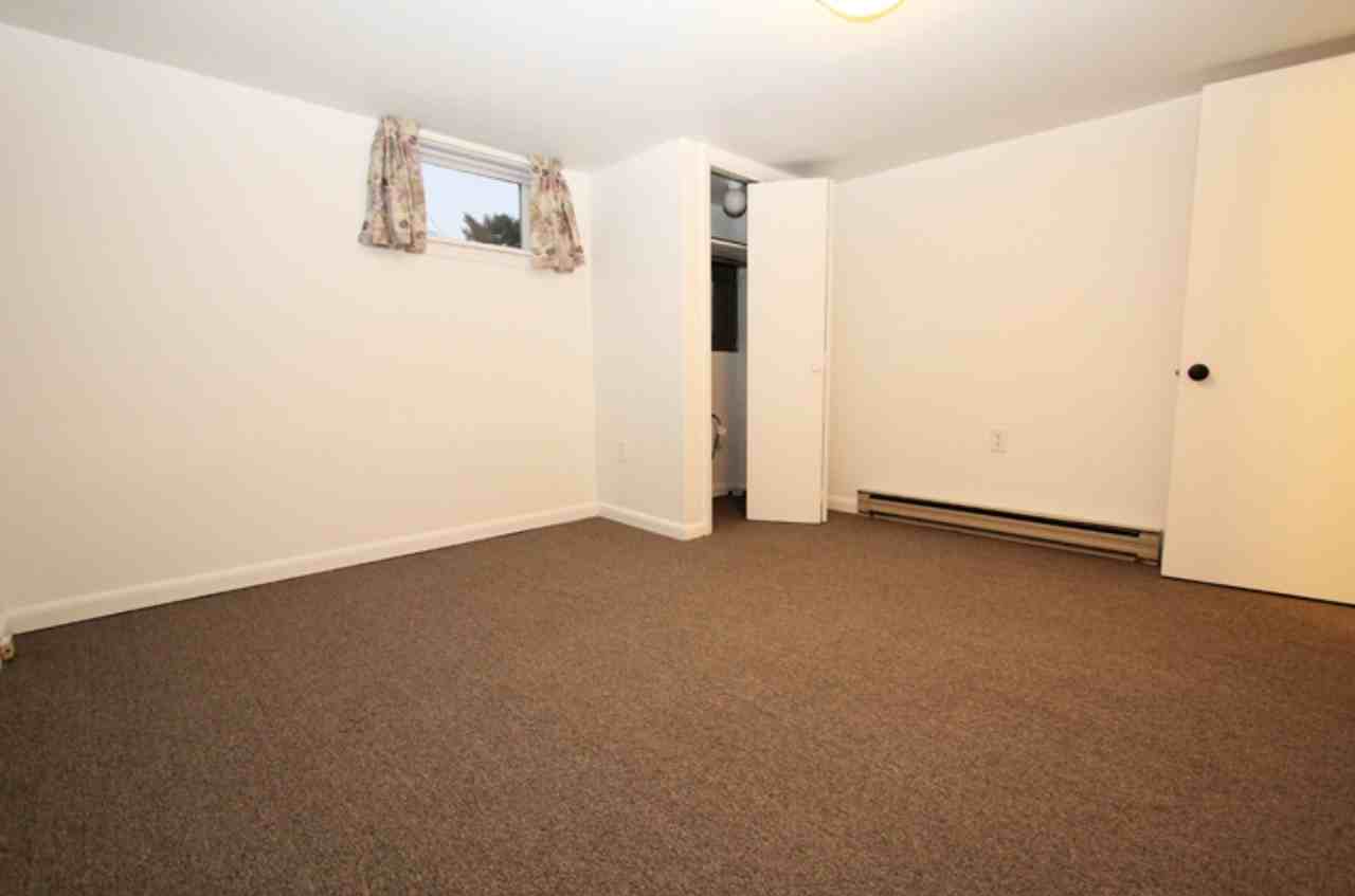 210 West Green Street #B - Photo 7 of 10