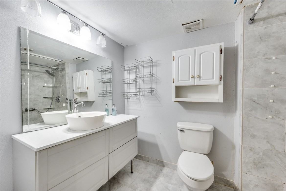 5705 Harvest Hill Road #1029 - Photo 6 of 25