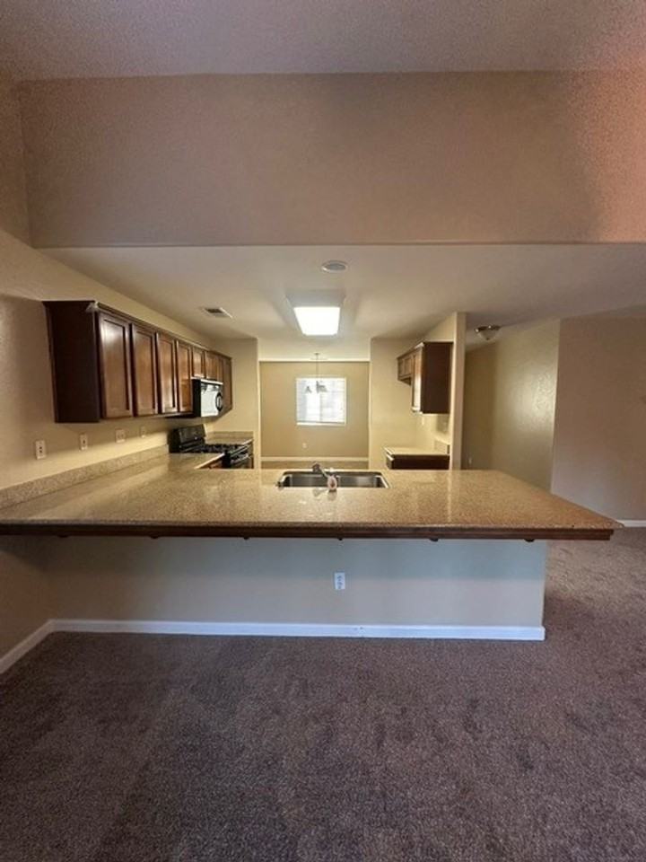 3338 N Linda Vista St - Photo 2 of 12