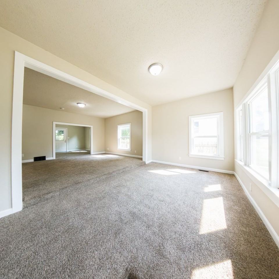 1006 Arthur Ave - Photo 2 of 30