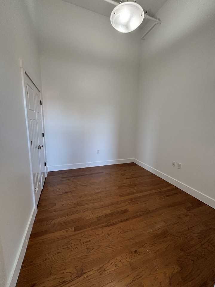 501 S Main St #503 - Photo 7 of 8