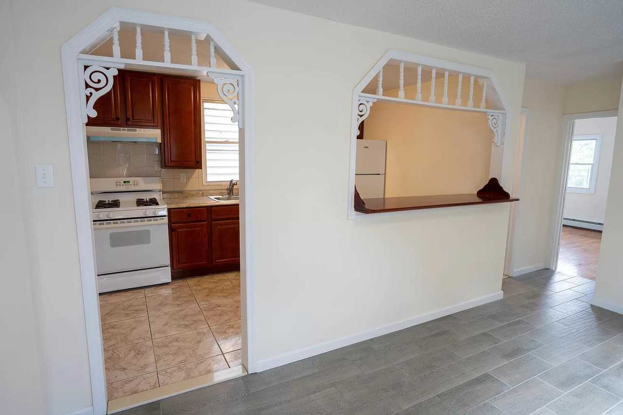 5 Stewart Pl #2 - Photo 4 of 16