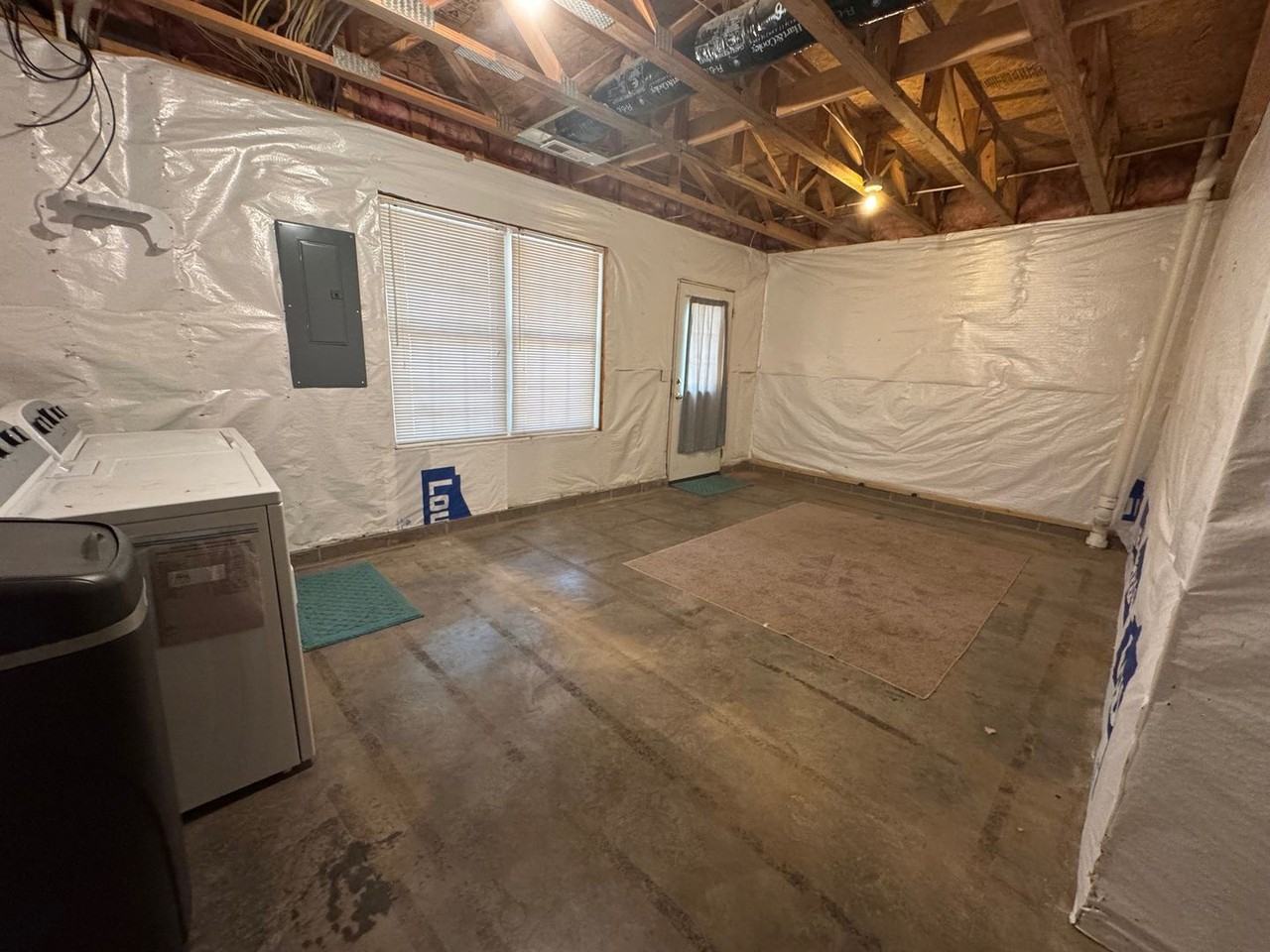 3017 Diamond Spring Ln - Photo 7 of 27