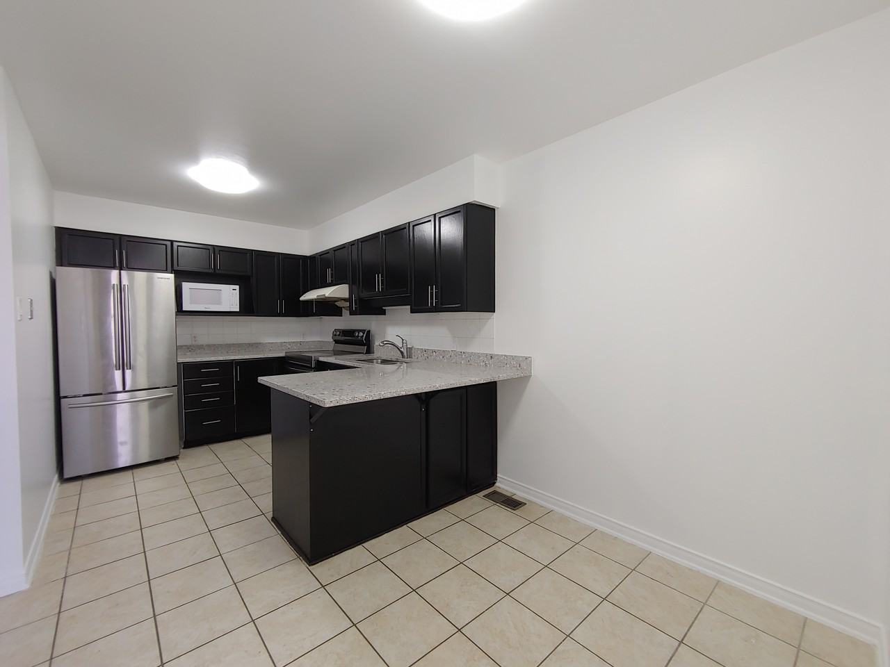 64 Royal Field Crescent - Photo 2 of 13