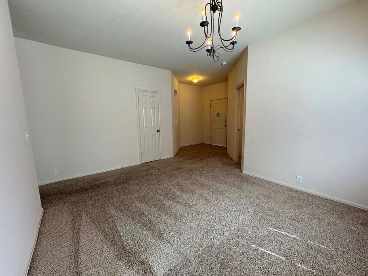 172 Spruce Dr - Photo 5 of 37