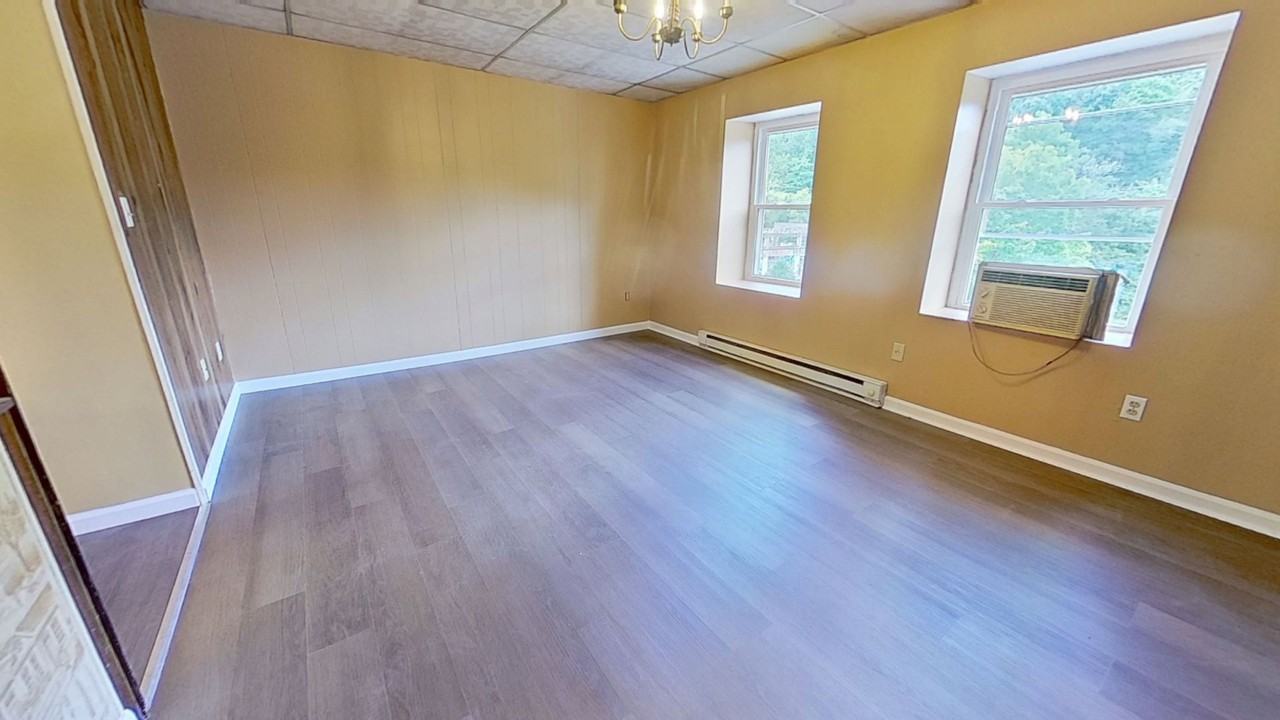 44 Water St - Photo 2 of 9