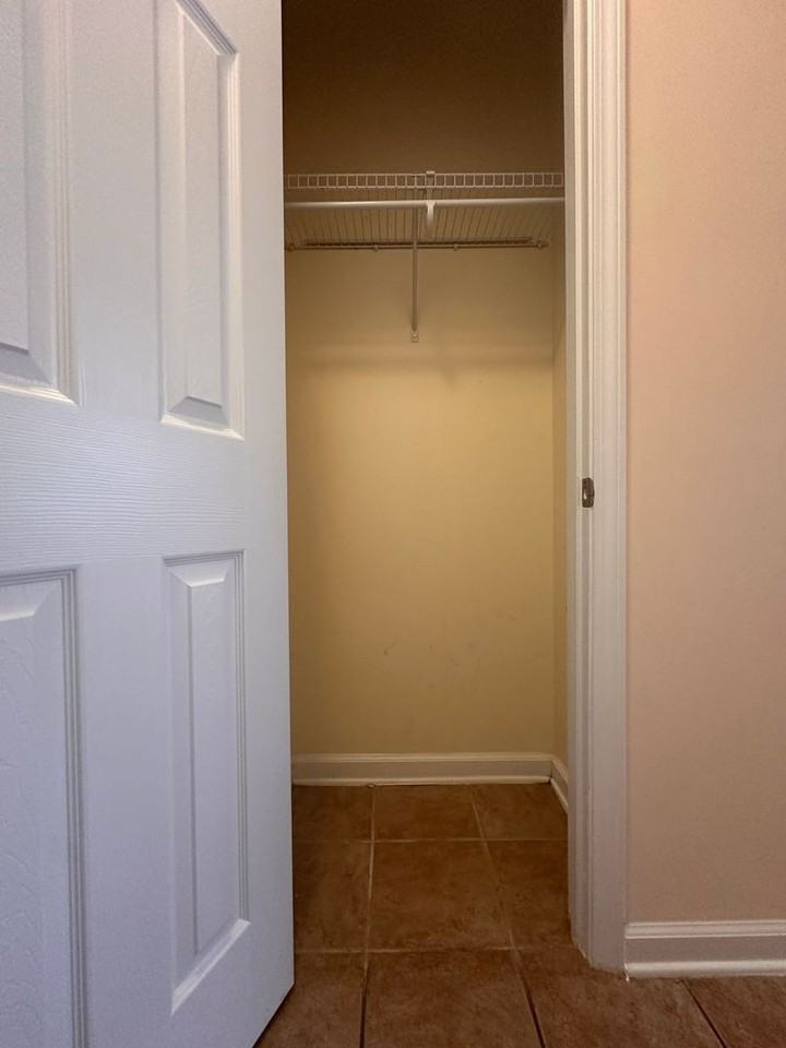 27 Courtyard Way - Photo 4 of 24