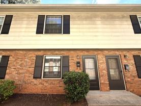 2330 Kenmore Ave #C - Photo 1 of 1