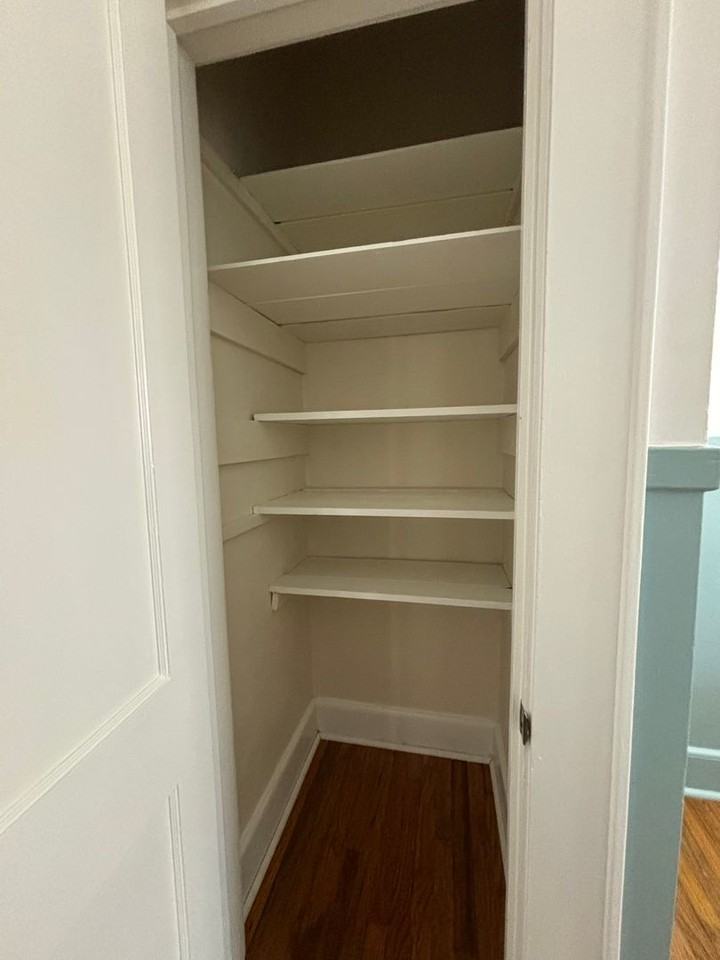 1128 Sw 6th Ave - Photo 4 of 17