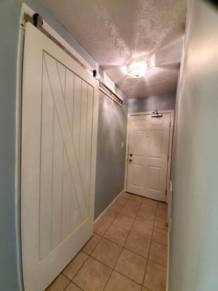 1103 Powerhouse Ln - Photo 2 of 36