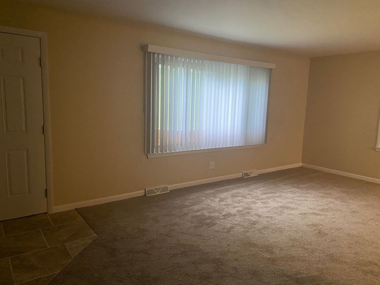 1024 North Rd Se - Photo 6 of 16