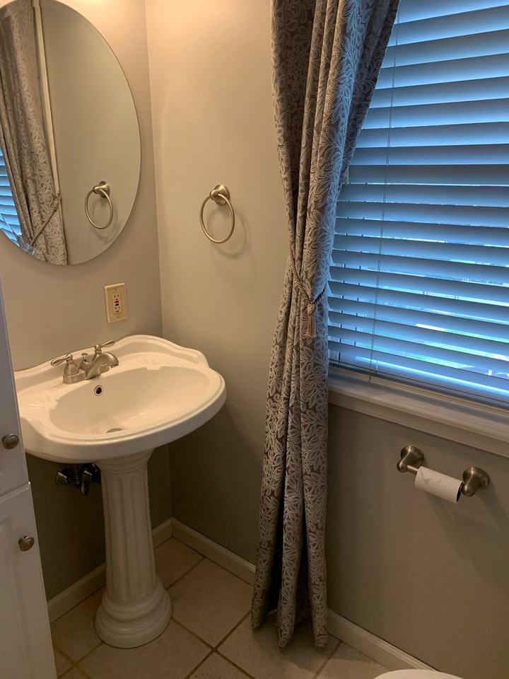 2524 Cumberland Ave - Photo 2 of 14