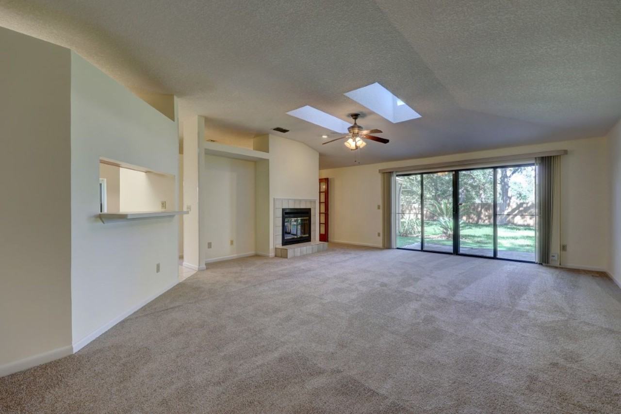 4819 Wethersfield Pl W - Photo 3 of 24