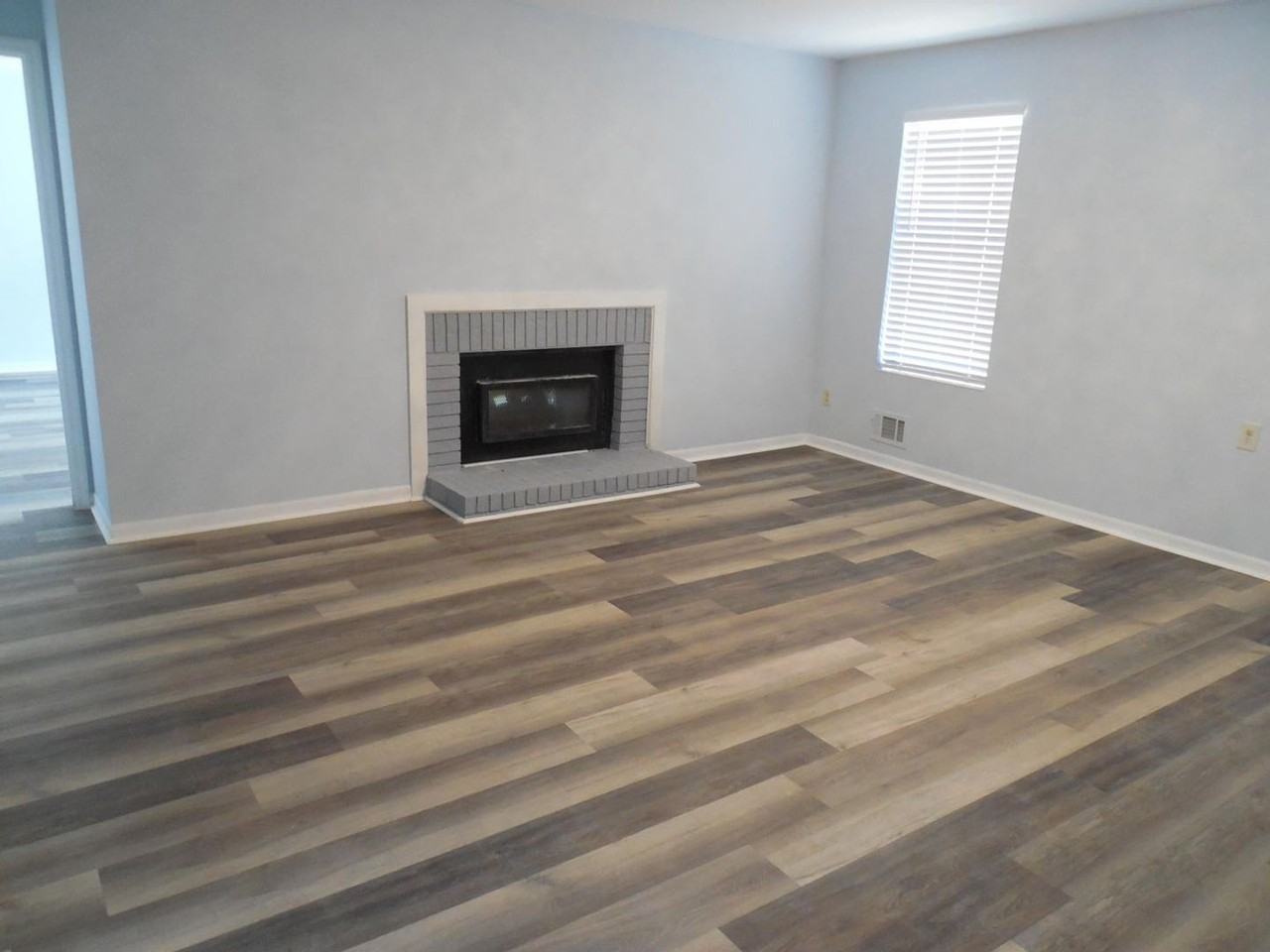 107 Springlakes Cir - Photo 5 of 24