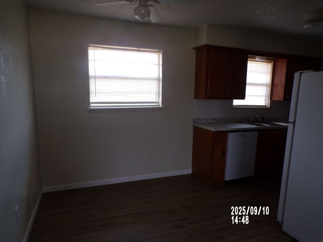 4210 Sw Summit Ave - Photo 5 of 25