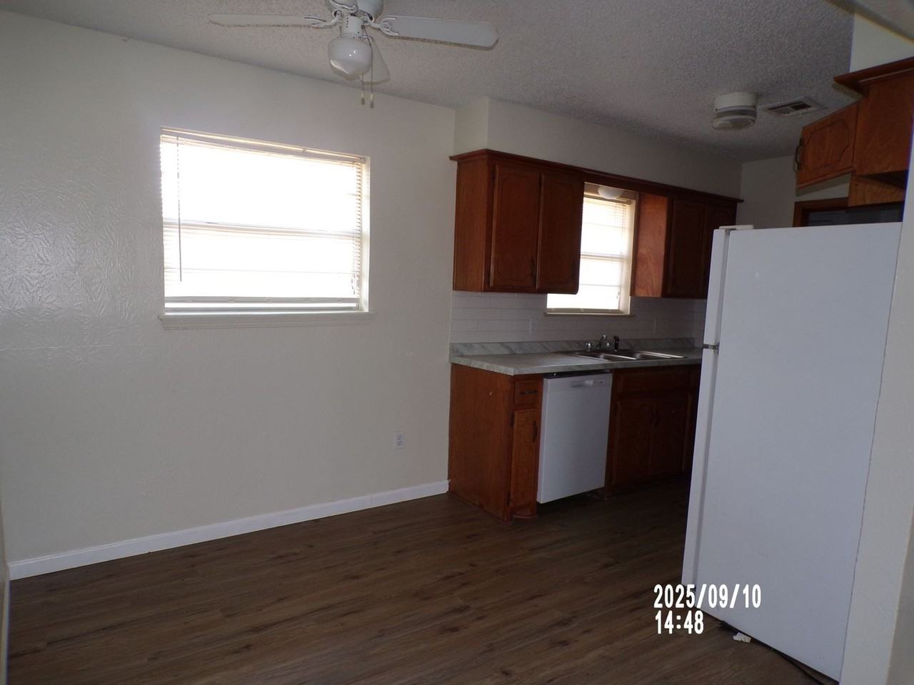 4210 Sw Summit Ave - Photo 6 of 25