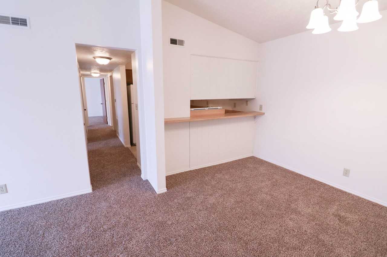 Ouabache Place - Photo 4 of 14