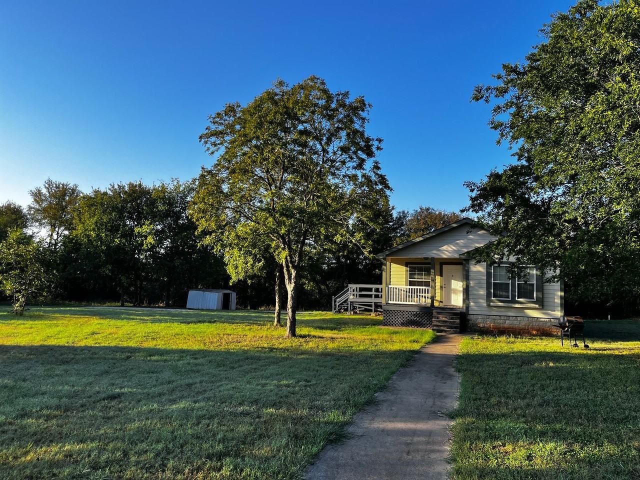 2415 Coopers Crossing Rd - Photo 2 of 12