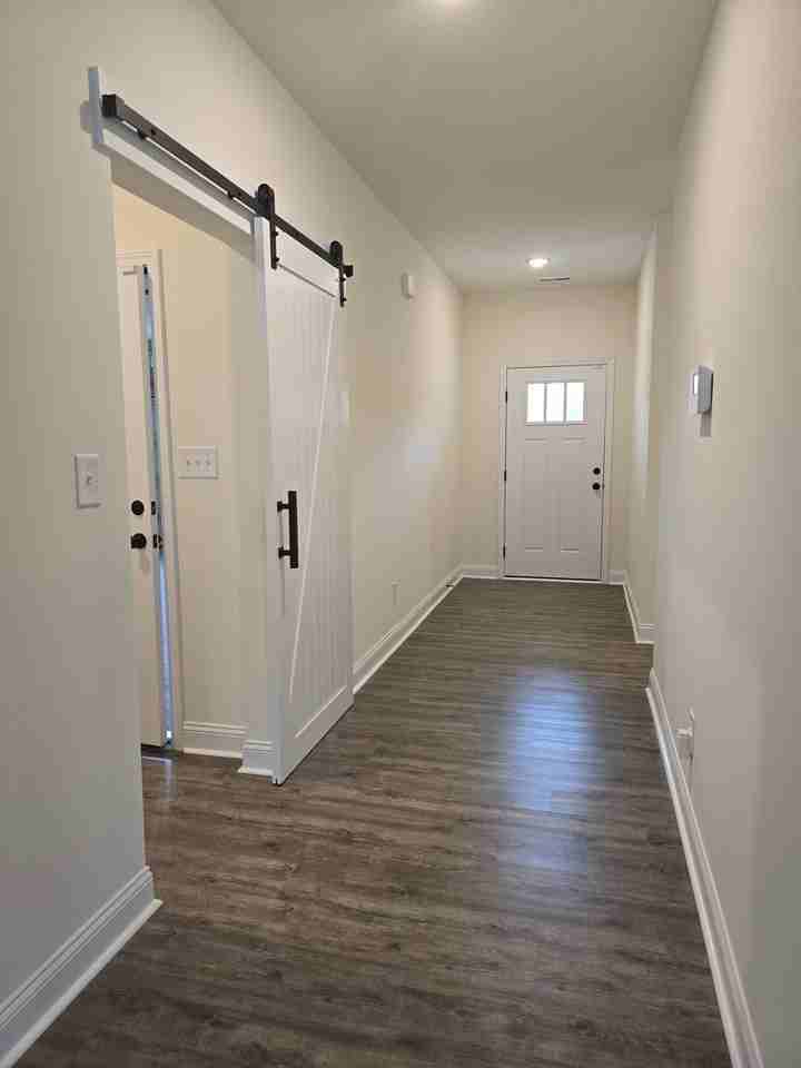 133 Mumford Rd - Photo 2 of 20