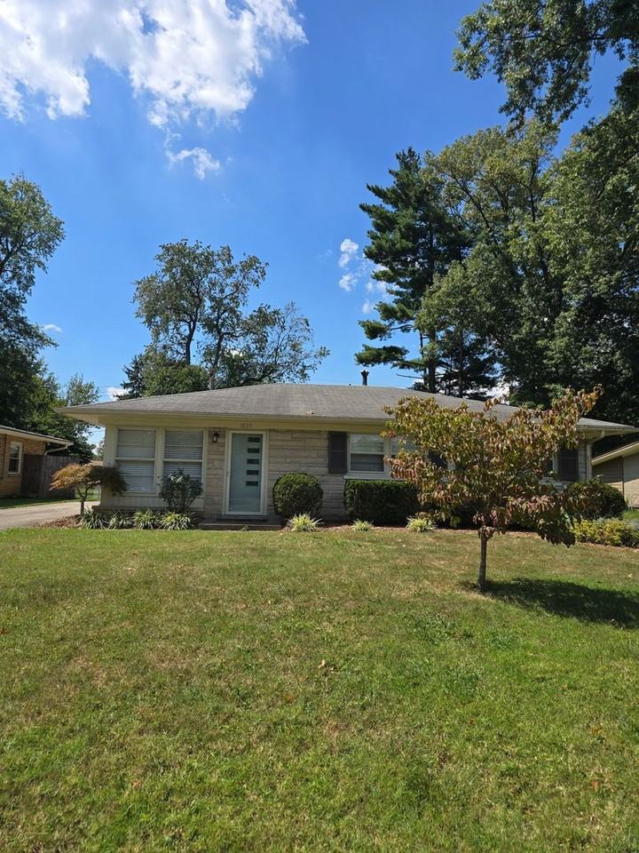 1824 Wickham Way - Photo 3 of 50