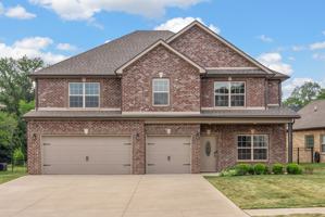 featured image of 1490 English Oak Dr