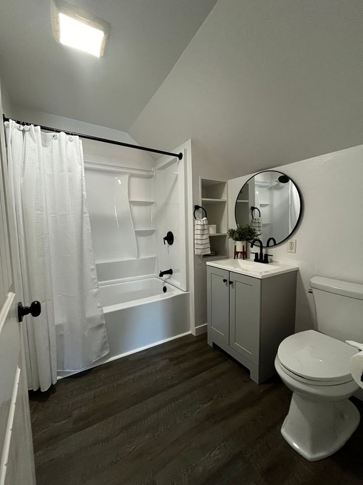 606 Residence St - Photo 6 of 10