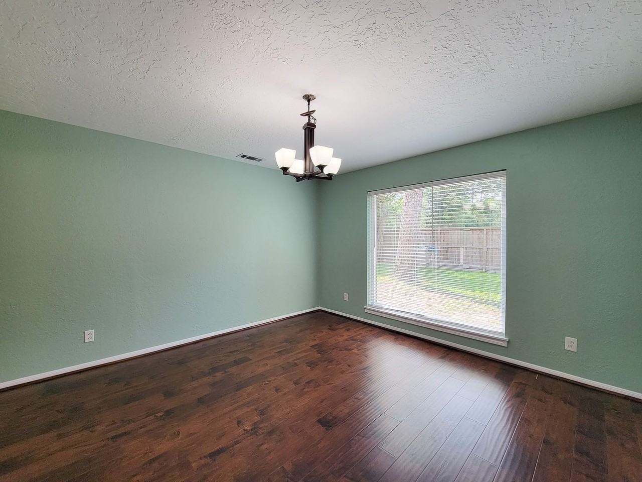 2214 Pine River Dr - Photo 2 of 50