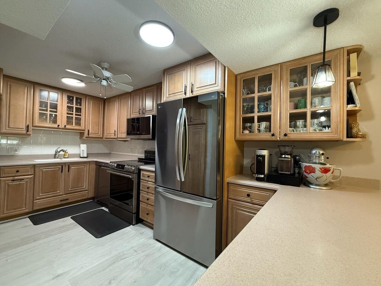 386 Golfview Rd - Photo 2 of 12