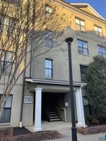 featured image of 735 Walker Sq #4A