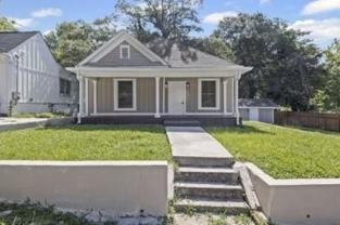 883 N Grand Ave Nw - Photo 1 of 1