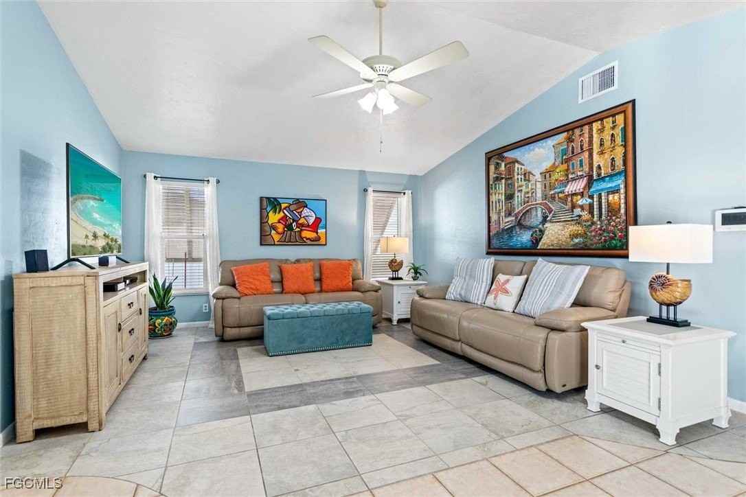 1426 Se 34th Ter - Photo 6 of 30