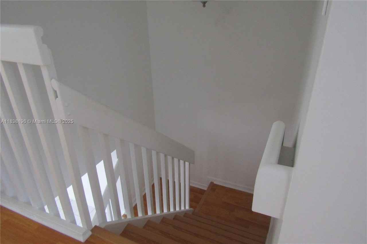 17278 Southwest 139th Court - Photo 7 of 28