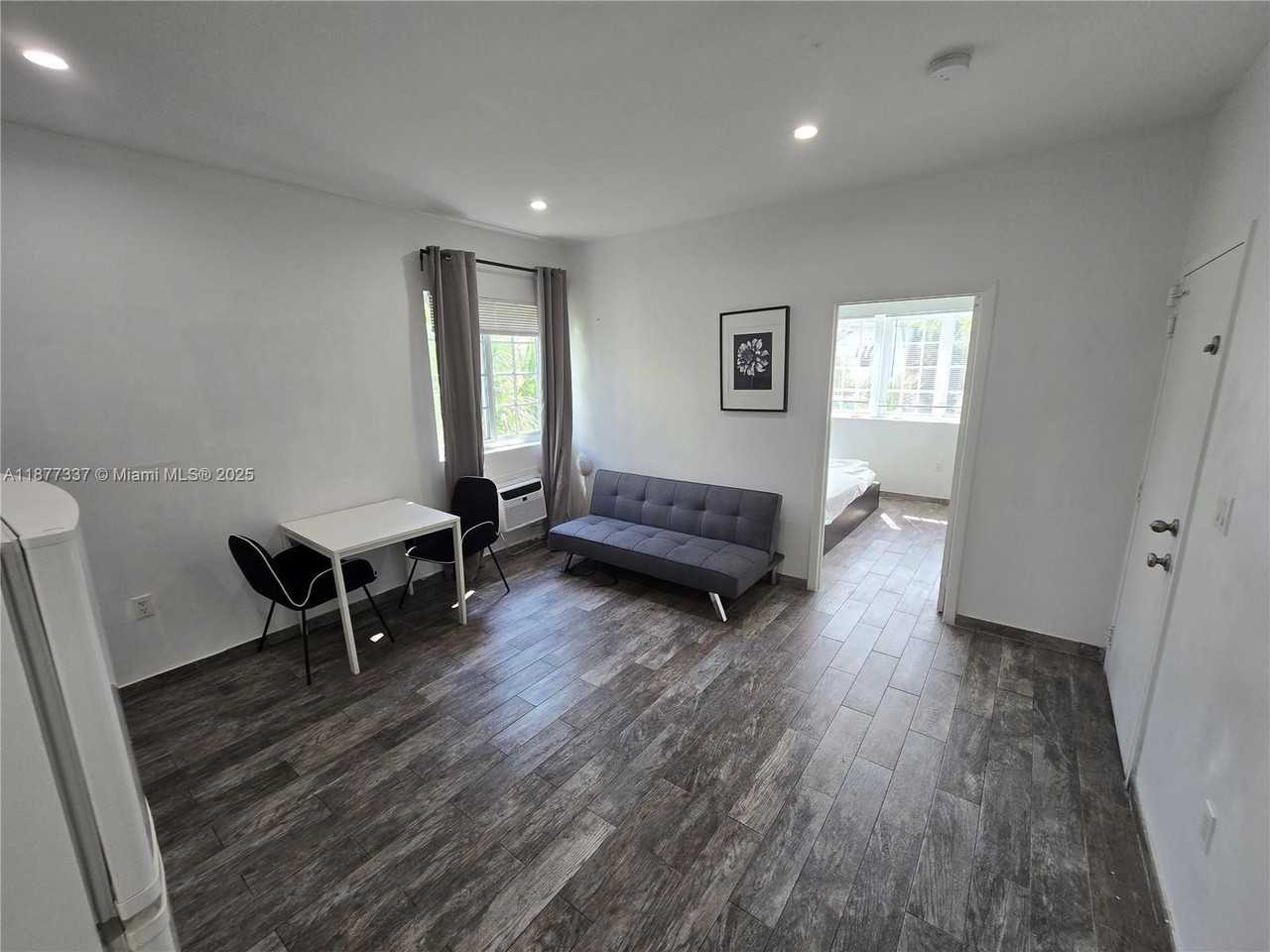 1345 Pennsylvania Avenue #2C - Photo 6 of 18