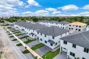 featured image of 22511 Sw 125th Ave #15B