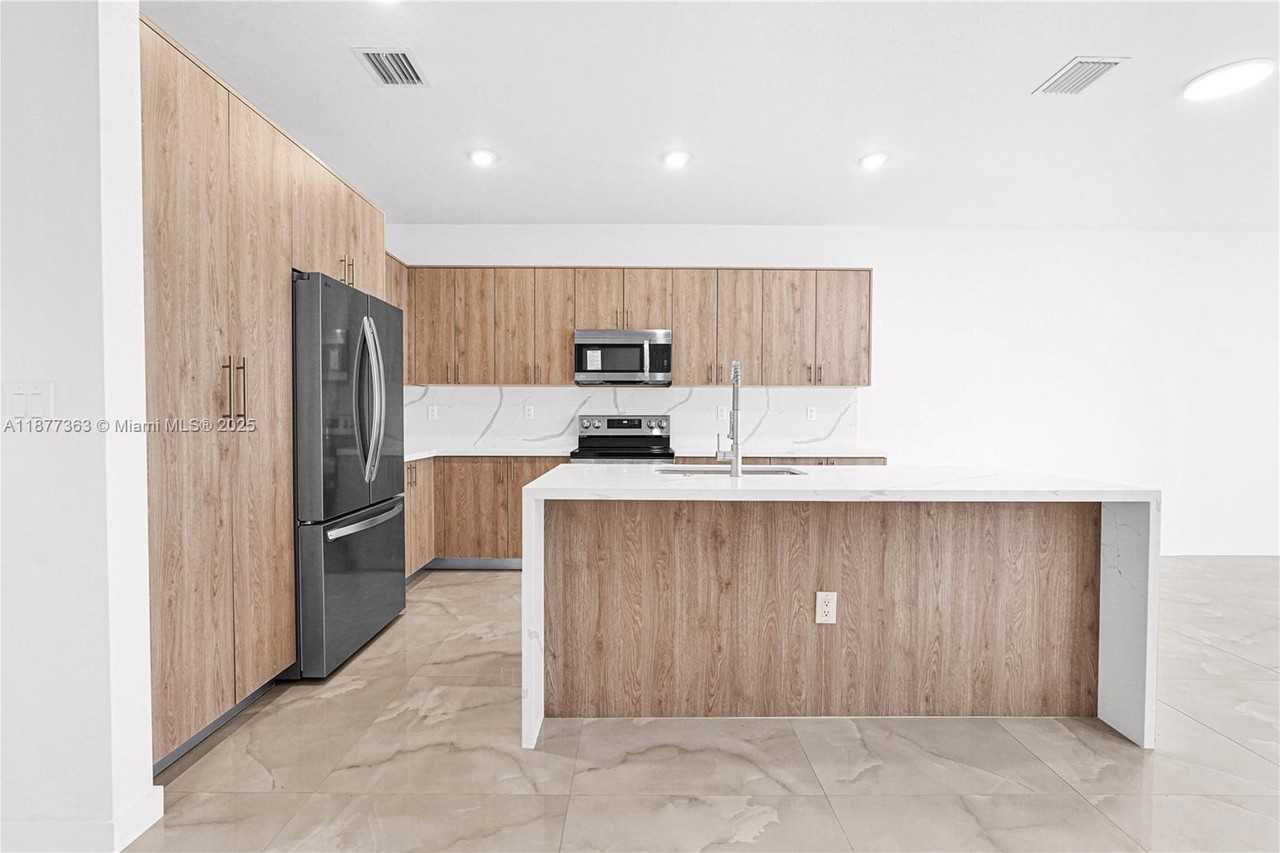 22511 Sw 125th Ave #15B - Photo 2 of 49