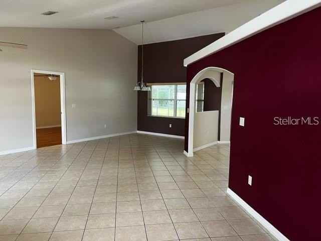 37 Pritchard Dr - Photo 2 of 18