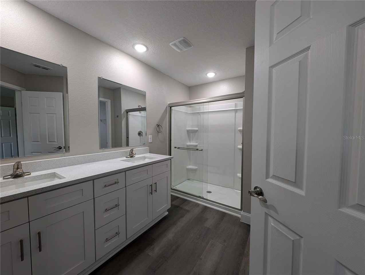 195 Kroll Ln - Photo 5 of 13