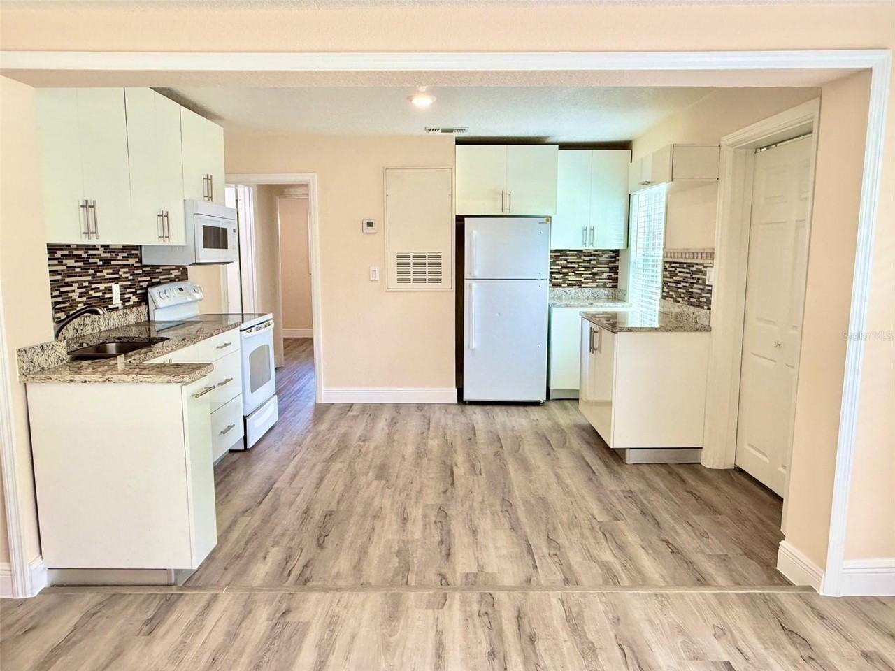 30 Lemon Lane #A - Photo 5 of 17