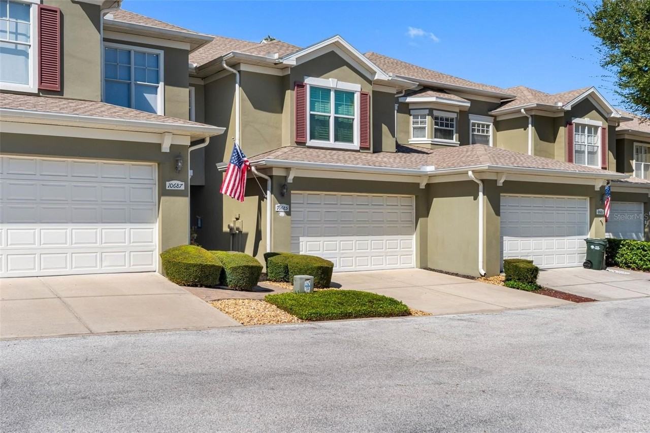 10685 Whittington Ct - Photo 3 of 46