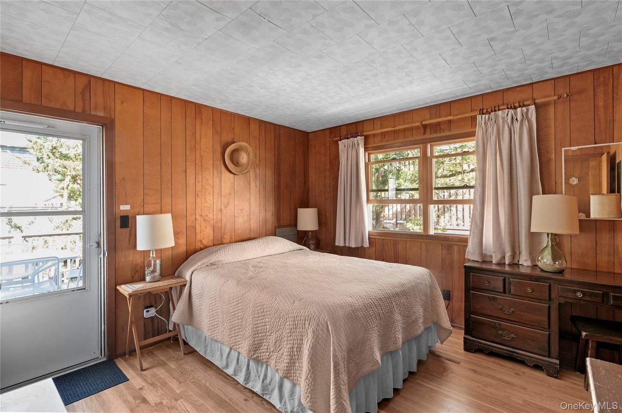 66 Bungalow Walk - Photo 7 of 11