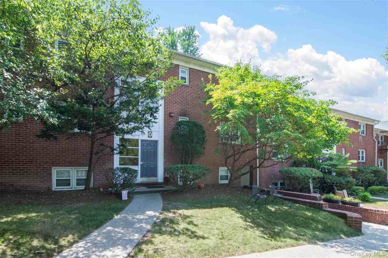 140 N Broadway #OT24 - Photo 2 of 16