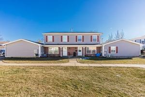 featured image of 1305 Kingsbury Dr